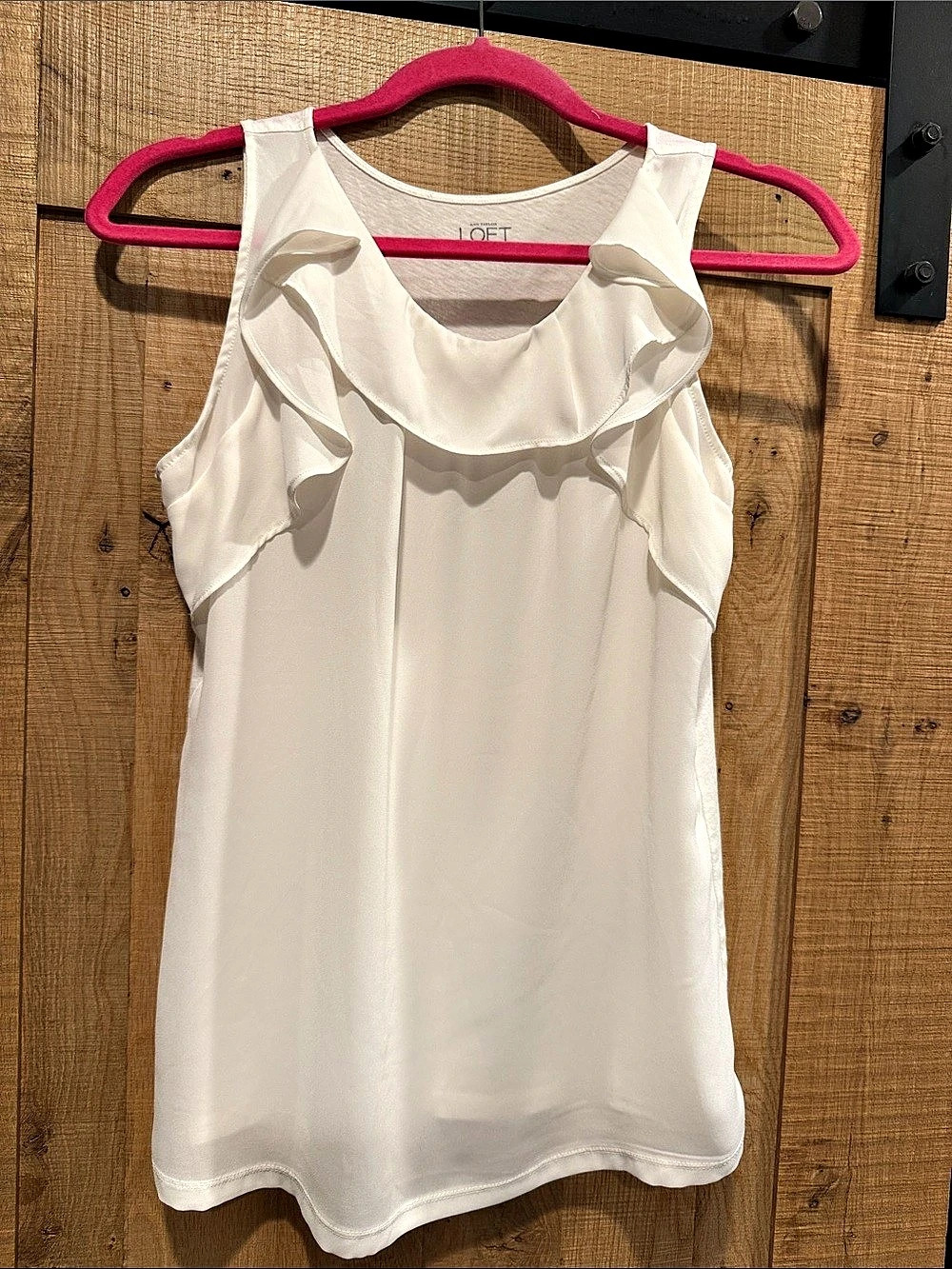 Ann Taylor Loft Ruffle Neck Tank Top in White Like New